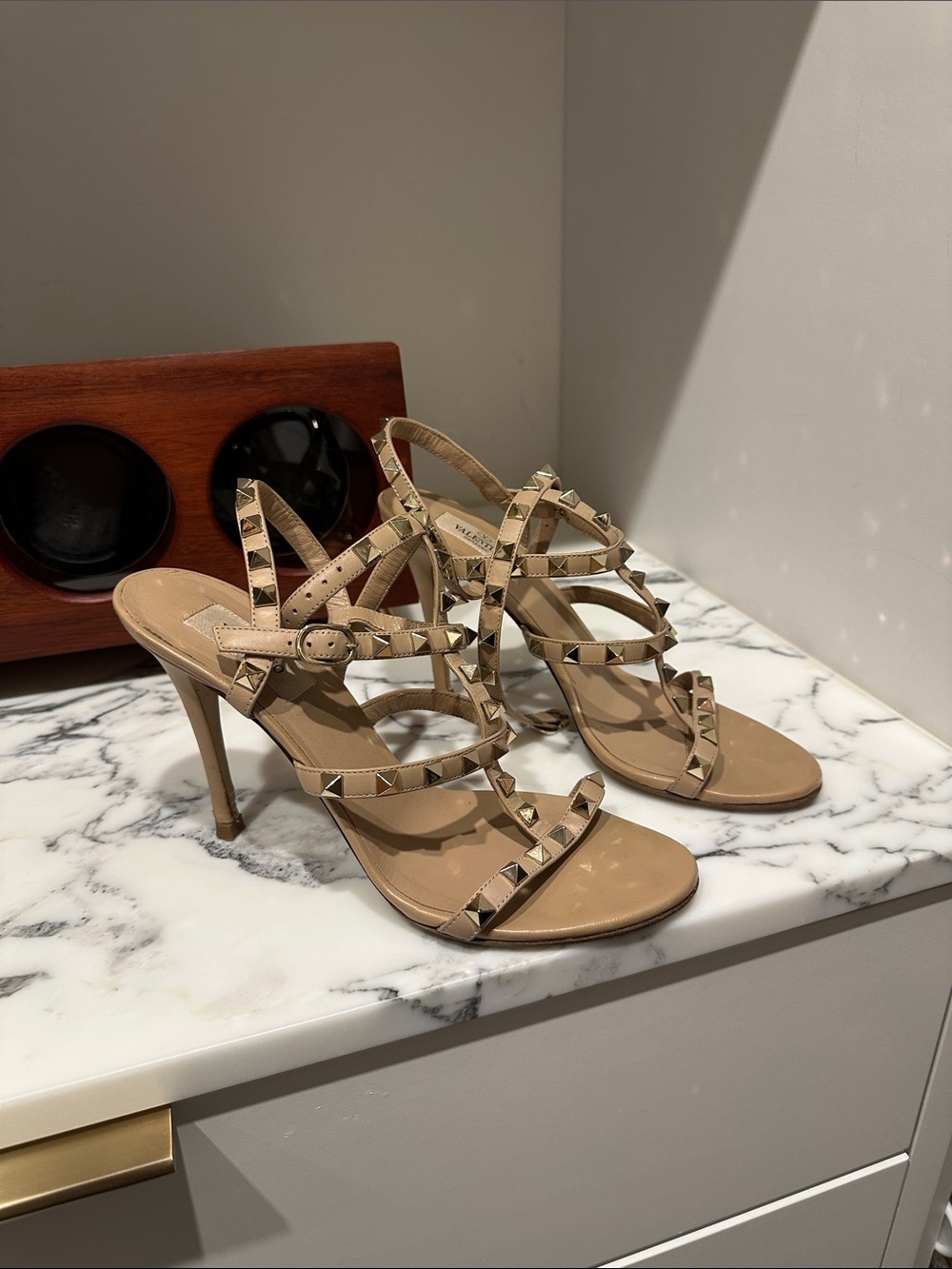 Valentino Garavani shoes size 37.5